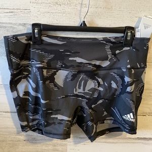 Women’s Adidas Aeroready Camo 4 Inch Volleyball Shorts Size XL NEW